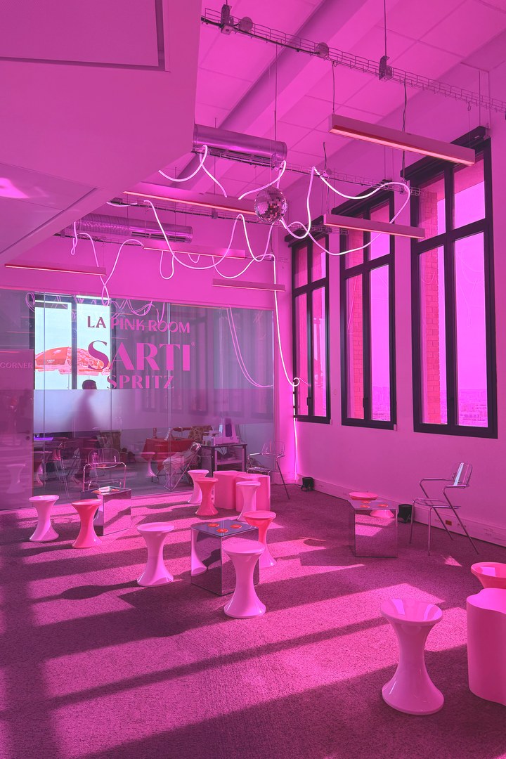 Sarti — La Pink Room